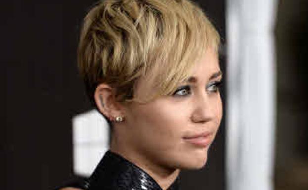 Miley Cyrus, operada de urgencia