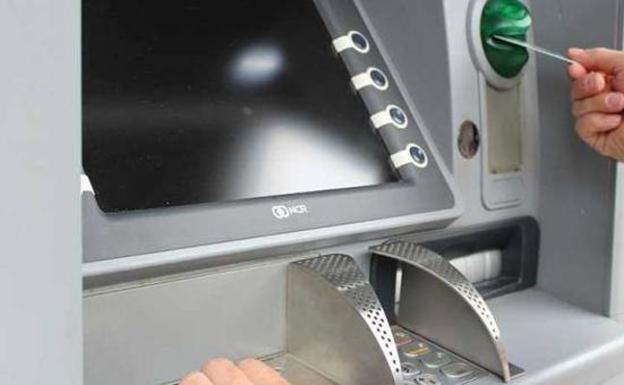 Afronta cuatro años de cárcel por dejar a cero la cuenta de su tía anciana