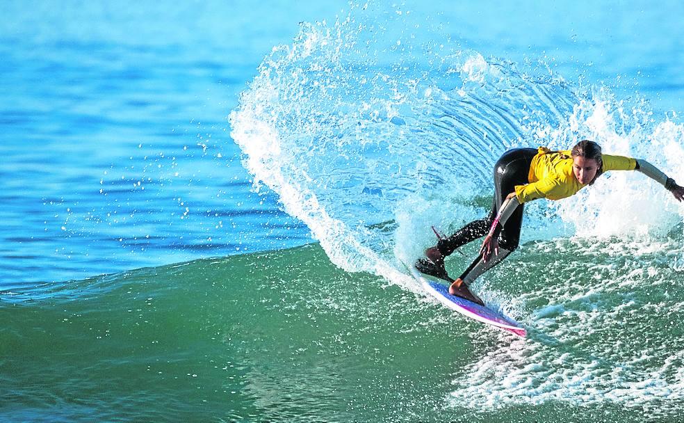 Nerea Donaire, la nueva estrella asturiana del surf