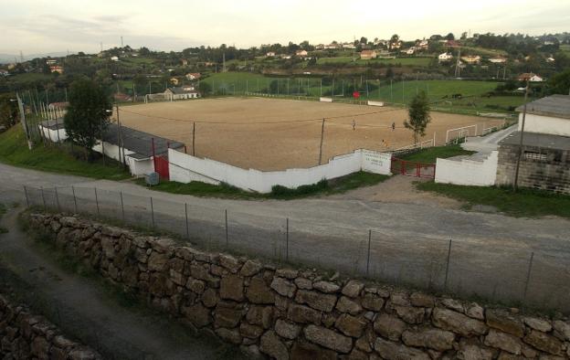 Acusan a un entrenador y a una jugadora del Grisú de fotografiar desnudas a sus compañeras