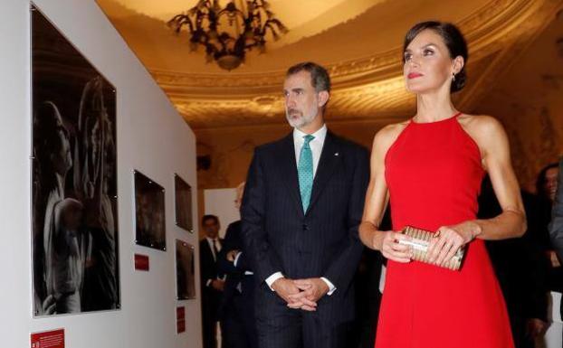 El vestido rojo de la Reina Letizia en Cuba que podrás copiar en versión low cost y rebajado
