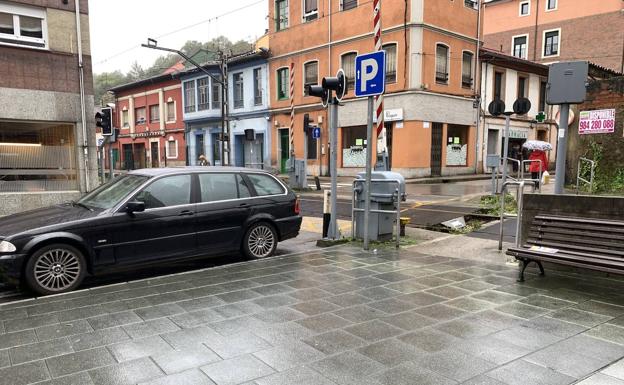 Un detenido en Langreo por apuñalar en el cuello a dos jóvenes