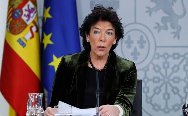 Celaá, sobre la concertada: «La elección de centro no está en la Constitución»