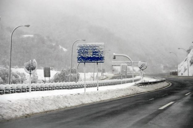 Temporal en Asturias | El Principado pide aclarar el cierre del Huerna y Aucalsa culpa a la mala visibilidad