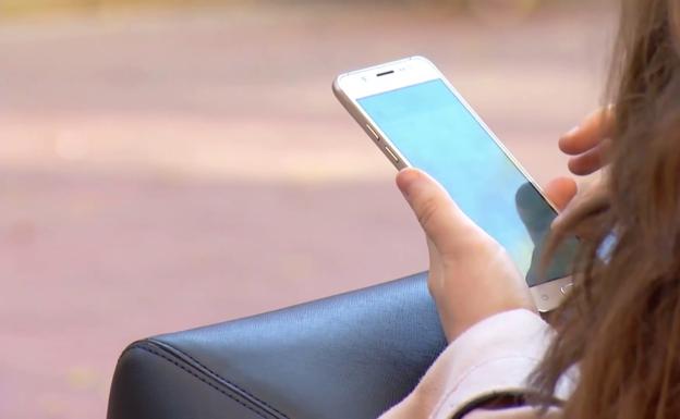 El INE empieza hoy el seguimiento de millones de móviles para estudiar la movilidad de los españoles