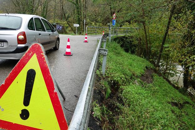 El PP de Amieva pide una escollera en Puente de Vega