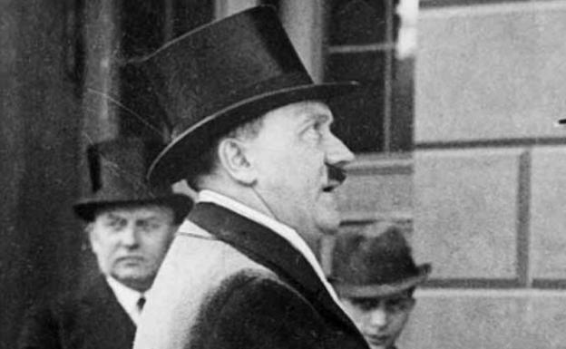 El sombrero de copa de Adolf Hitler