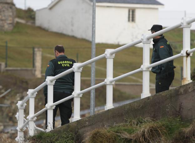 «Era muy atento», recuerdan en Navia del vecino fallecido cuando pescaba en Tapia