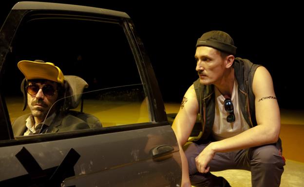 El Centro Niemeyer acoge 'Los Mariachis', una obra que une a afectados por la crisis y a los que la provocaron