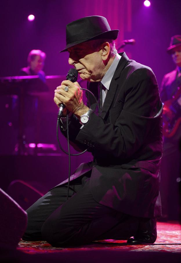 Nada calla a Leonard Cohen