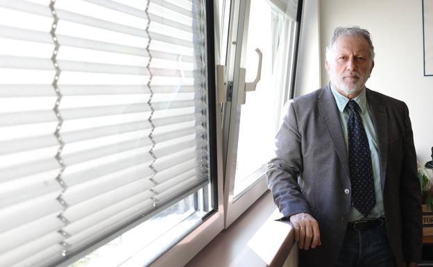 El SESPA cesa por sorpresa al gerente del Área Sanitaria III