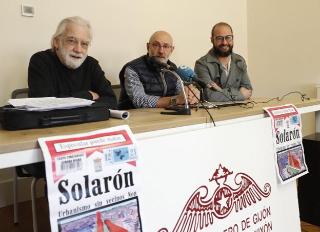 'Un pulmón para el solarón' advierte de que las parcelas a la venta «son inundables»