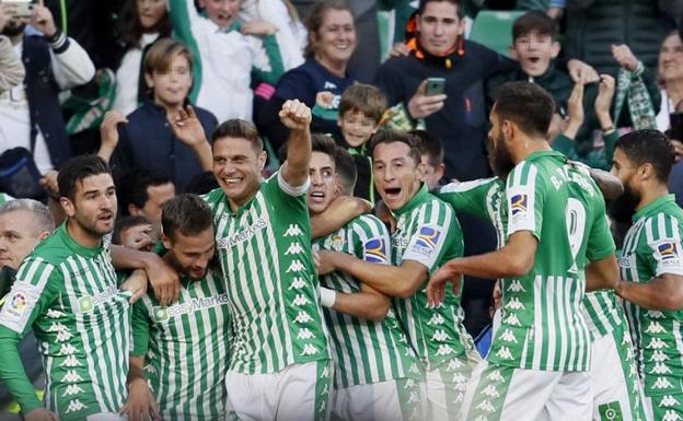 Canales da la victoria 'in extremis' al Betis