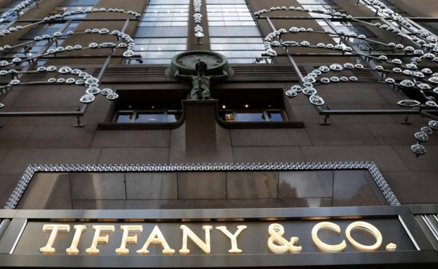 El dueño de Louis Vuitton quiere comprar Tiffany