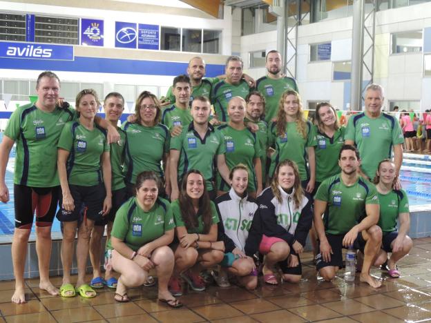 Los másters se lanzan a la piscina