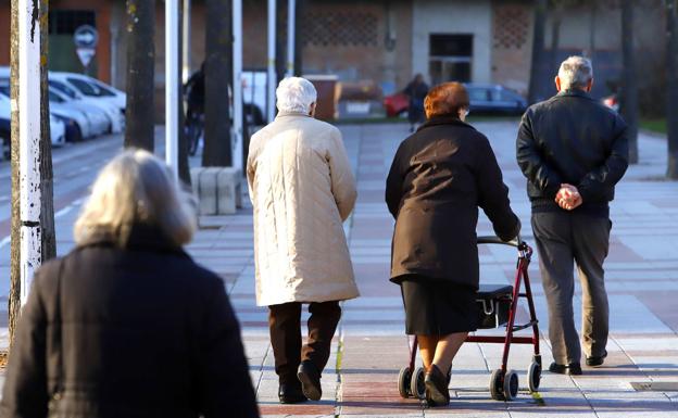 Los jubilados españoles viven más que los europeos, pero con peor salud