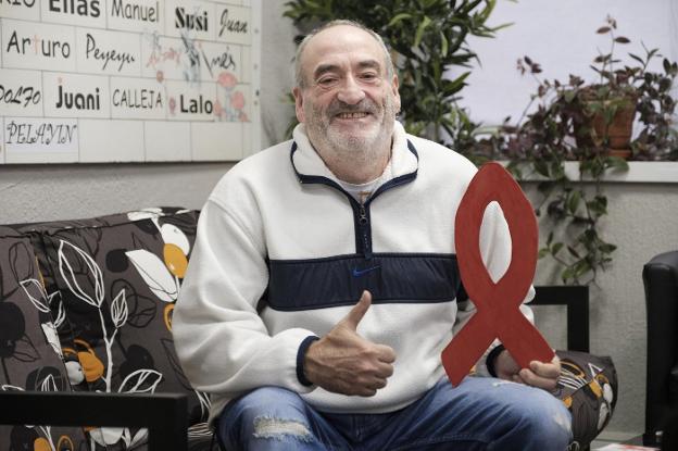 «Hoy no morimos por el VIH, nos morimos con él»