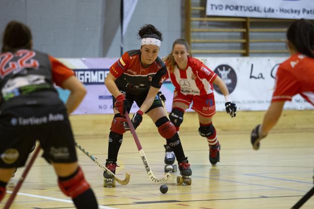 El Telecable gana al Girona y mantiene el pulso por la Liga