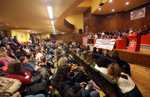 Más de 12.000 trabajadores de supermercados, llamados a la huelga en plenas navidades