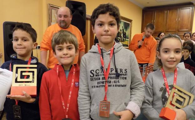 Nuevos campeones escolares de ajedrez