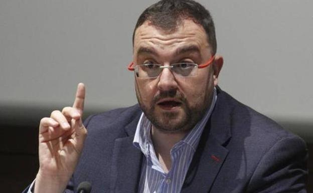 Barbón cree que la reducción «se veía venir» por la exigencia de la UE