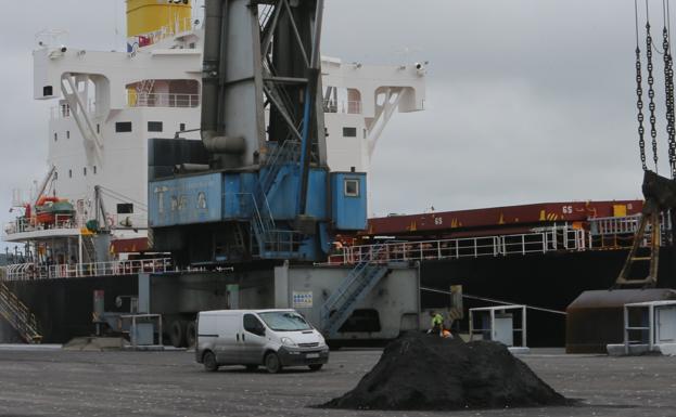 El puerto amplía su sistema de riego de viales para continuar la reducción de contaminación