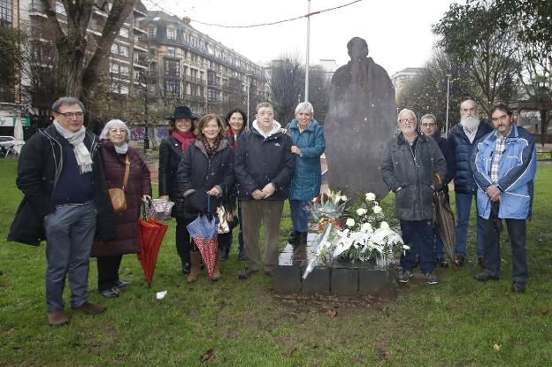 Homenaje a Francisco Carantoña en el 22 aniversario de su fallecimiento