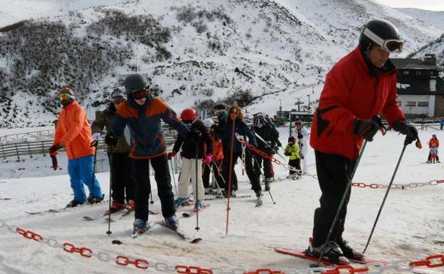 8.522 esquiadores disfrutaron de las estaciones de esquí este puente festivo
