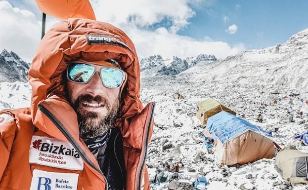 Alex Txikon volverá a intentar ascender el Everest sin oxígeno