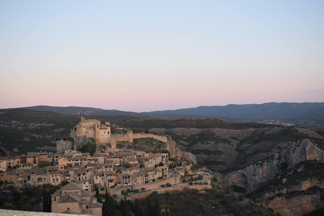 La belleza del paisaje otoñal de Alquezar en plena Sierra de Guara