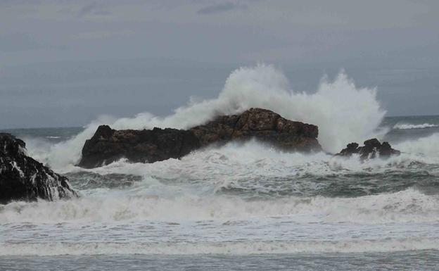 Breve tregua del temporal en Asturias antes de la vuelta del frío y la lluvia