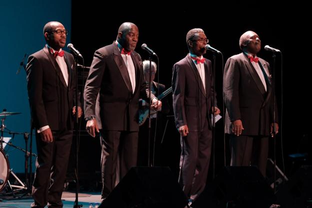 Alarde vocal y fiesta navideña