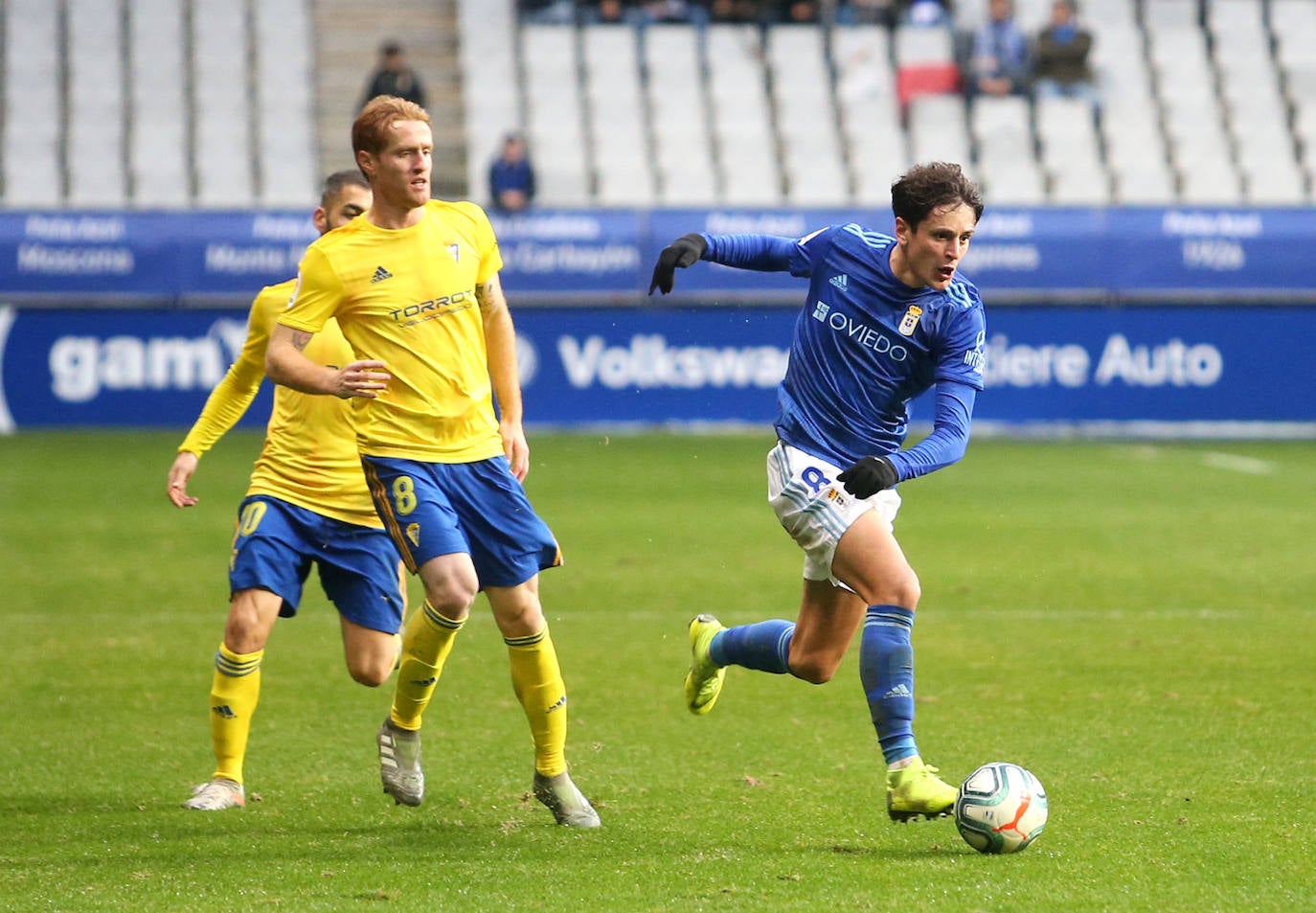 Real Oviedo 0-2 Cádiz, en imágenes