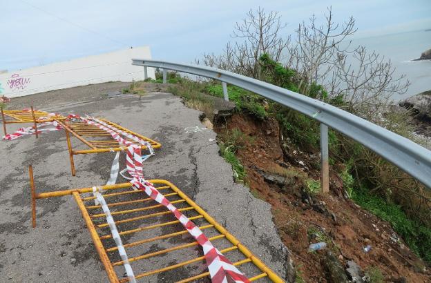 El hundimiento del mirador de La Formiga, un año sin reparar
