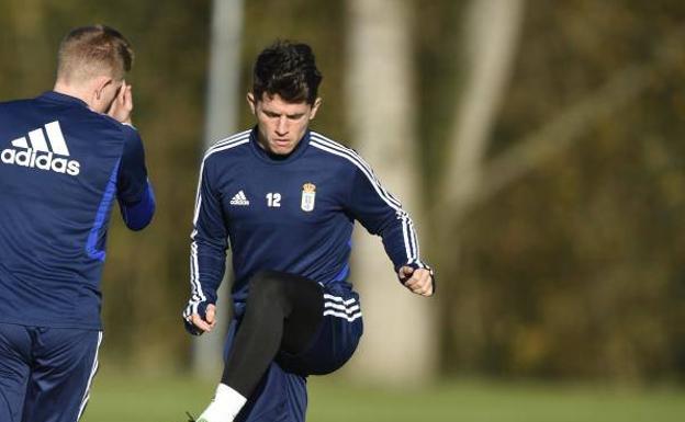 Real Oviedo | Riki por Lucas, única variación en la lista para Santander