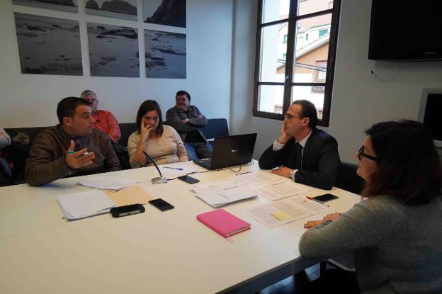 El presupuesto de Ribadedeva incluye más seguridad en la playa de La Franca