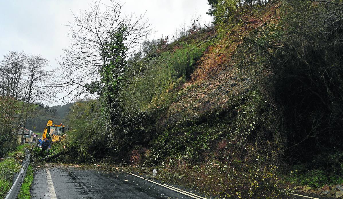 Asturias, en alerta roja por fuertes vientos y oleaje