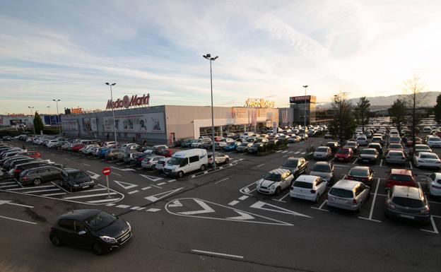 Intu vende el mayor centro comercial de España, 'Puerto Venecia' de Zaragoza