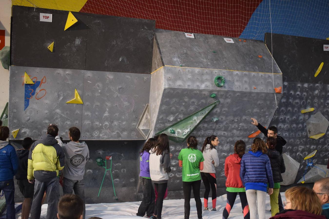 ¿Estuviste en la final de la Copa de Asturias de escalada? ¡Búscate!