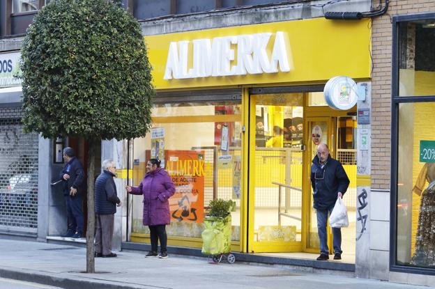 La huelga en los supermercados llega al ecuador sin acercamiento entre patronal y sindicatos