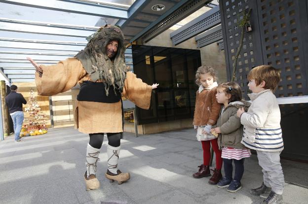 El Botánico disfruta con el Arfueyu y sus cuentos