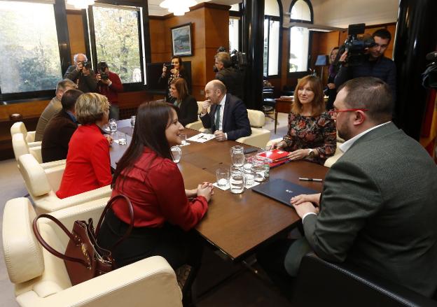 El respaldo de Ciudadanos a los presupuestos de Barbón abre una nueva fisura en el partido