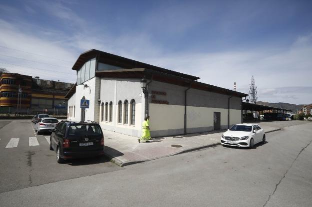 De estación de autobuses a hamburguesería