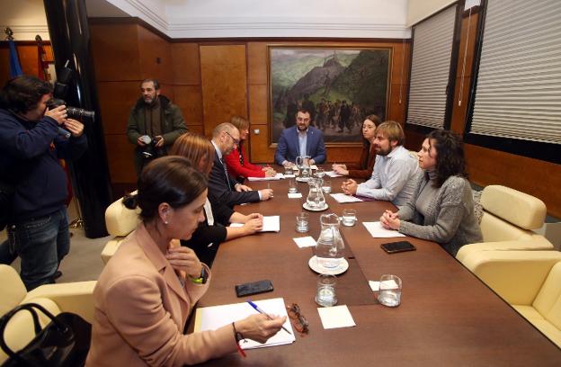 La FSA reivindica el pacto de Madrid, que «deja en evidencia» a Podemos Asturias