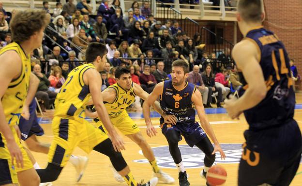 Amargo estreno de año para el Liberbank Oviedo