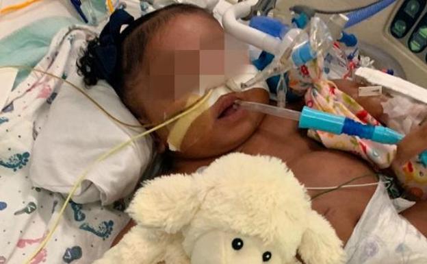 Retiran el soporte vital a un bebé de once meses por orden judicial