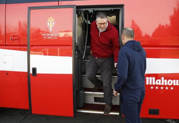 La expedición rojiblanca cambia de cuartel general