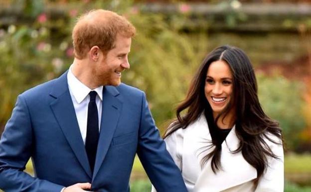 El Príncipe Harry y Meghan Markle 'rompen' con la Familia Real y renuncian a su sueldo