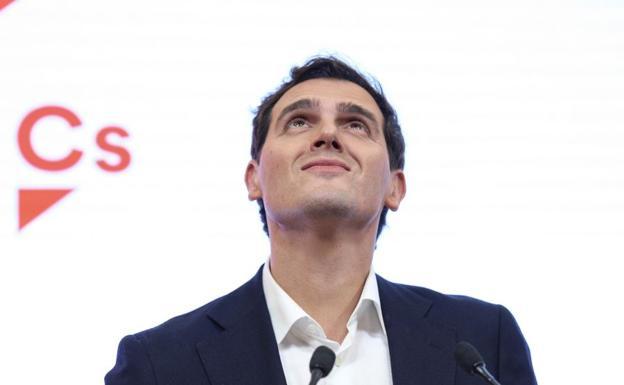 Telecinco invita a Albert Rivera a participar en 'Supervivientes'