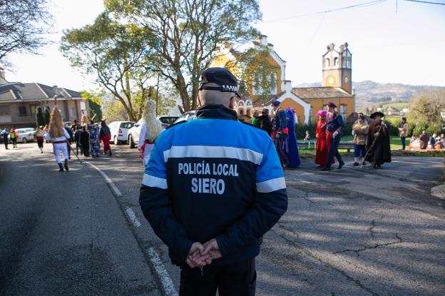 El CSIF «luchará» por resolver pronto el conflicto entre la Policía y el alcalde de Siero